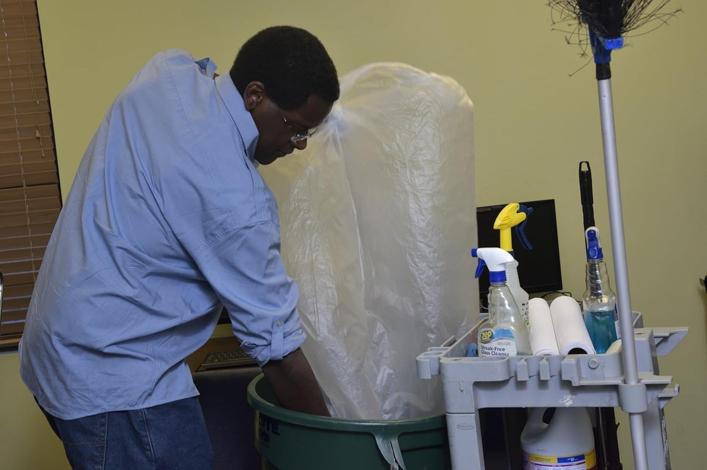 Aluf Plastics High Density Trash Bags, 45 Gallon, 1000 Count, 16 Micron (eq), 40" x 48", Black, for Bathroom, Office, Industrial, Commercial, Janitorial, Municipal, Recycling