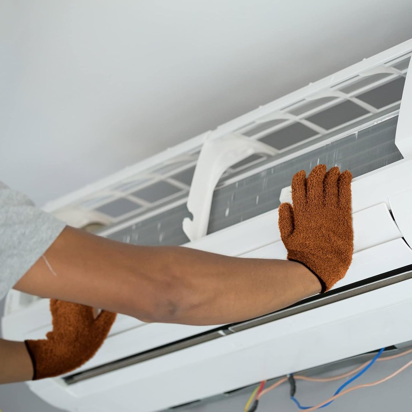 Patelai 3 Pairs Microfiber Plant Dusting Gloves Leaf Cleaning Gloves for Indoor Plants, Blinds, Furniture, House(Small,Orange, Brown, Dark Gray)