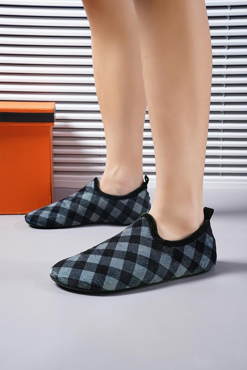 QZKDM Lightweight Slip on Grip Indoor House Slippers Barefoot Non Slip Home Exercise Yoga Shoes for Men Women