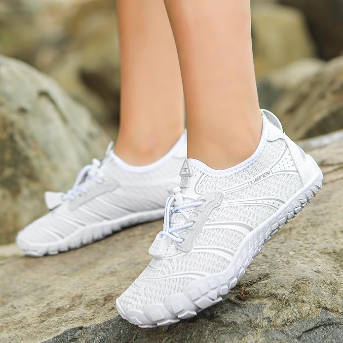 UBFEN Water Shoes for Kids Boys Girls Aqua Socks Barefoot Beach Sports Swim Pool Quick Dry Lightweight Toddler Little Big Kid