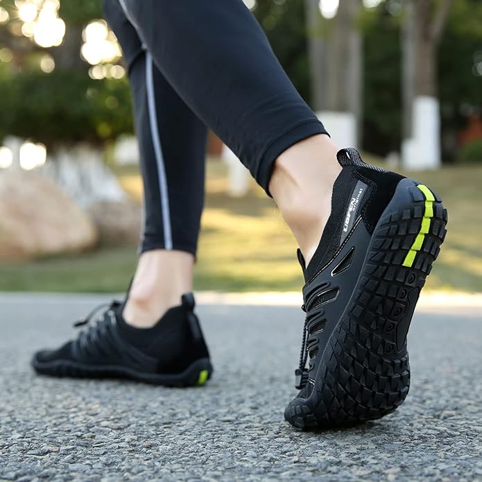 UBFEN Water Shoes Aqua Swim Shoes Mens Womens Beach Sports Quick Dry Barefoot for Boating Fishing Diving Surfing