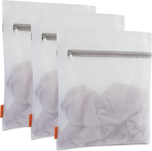 Polecasa 3Pcs 16 x 20 Inches Extra Durable Fine Mesh Laundry Bags with Sturdy Zipper for Delicates, Protect Clothes in Washing Machine, Laundry Room Essentials for College, Dorm (3 Large)