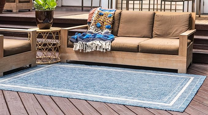Unique Loom Outdoor Border Collection Area Rug - Soft Border (6' 1" x 9' Rectangle, Blue/ Ivory)