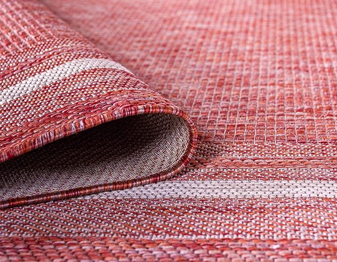Unique Loom Outdoor Border Collection Area Rug - Soft Border (4' 1" x 6' 1" Rectangle, Rust Red/ Ivory)