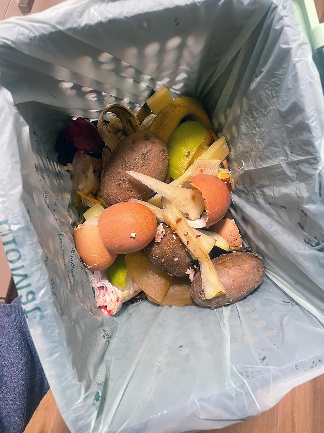 bioMat 2.6 Gallon Compostable Trash Bags with Handle Ties, 150 Count, Compost Bags for Garbage Bins, BPI ASTM D6400 and CMA Certified Trash Bags