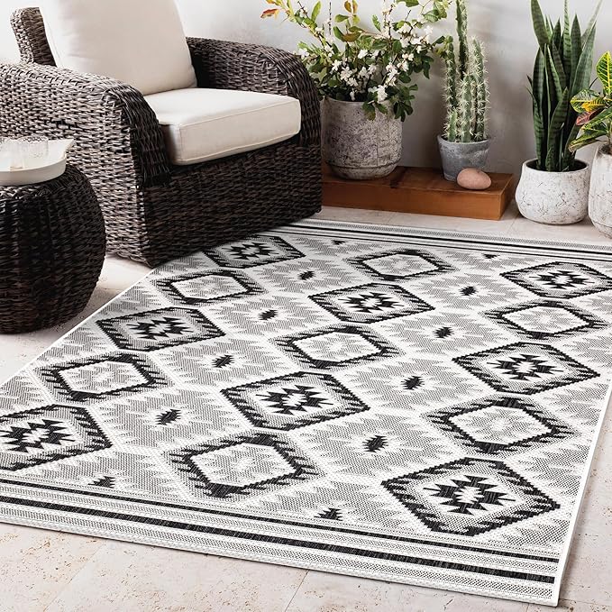 Keen Home Design Outdoor Runner Rug - 6x9 Washable Indoor/Outdoor Rug for Patio, Balcony, Kitchen, Garden, Beach, Deck and Porch. Size: 6'7" x 9'2"
