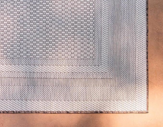 Unique Loom Outdoor Border Collection Area Rug - Soft Border (5' 3" x 8' Rectangle, Brown/ Ivory)