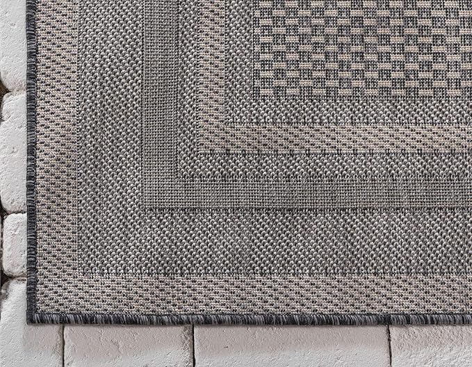Unique Loom Outdoor Border Collection Area Rug - Soft Border (7' 1" x 10' Rectangle, Black/ Ivory)